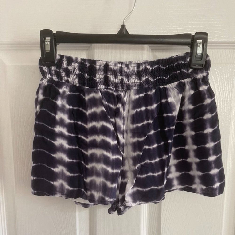Tie Dye Navy & White Print Flowy Shorts